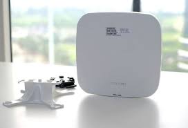Thiết bị WiFi Aruba Instant On AP15 (R2X06A)